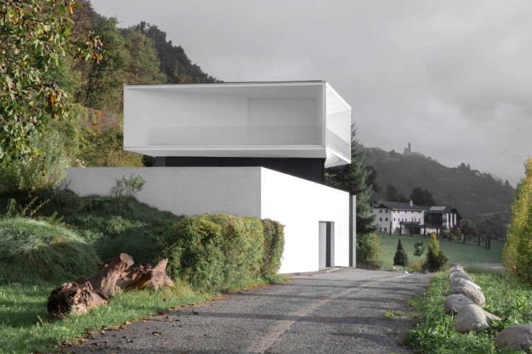 Modernes Wohnhaus Haus Vigl in Feldthurns von Architekt Alfred Gufler